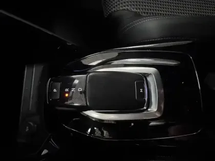 Photo 10 Peugeot 2008  PureTech 130 S&S EAT8