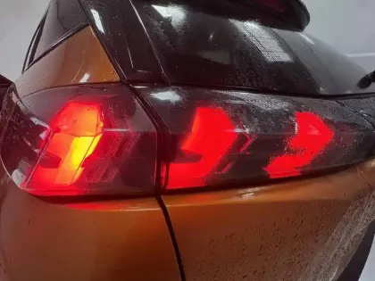 Photo 31 Peugeot 2008  PureTech 130 S&S EAT8