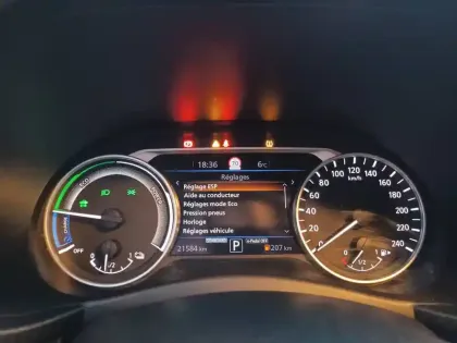 Photo 26 Nissan Juke  HYBRID 143