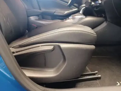 Photo 47 Nissan Juke  HYBRID 143