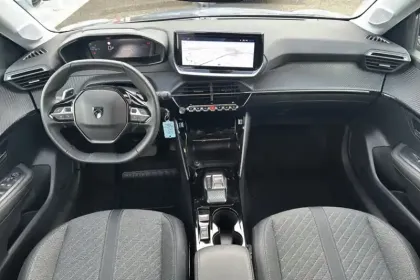 Photo 15 Peugeot 208  Hybrid 100 e-DCS6