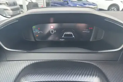 Photo 17 Peugeot 208  Hybrid 100 e-DCS6