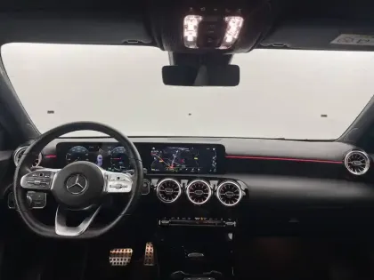 Photo 27 Mercedes Classe A  250 e 8G-DCT