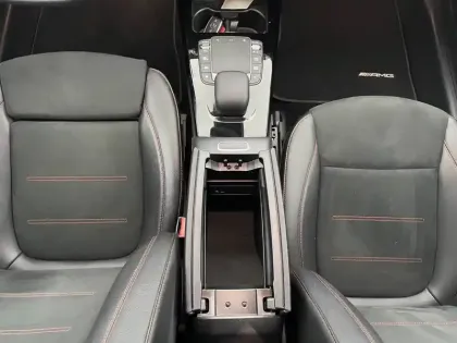 Photo 26 Mercedes Classe A  250 e 8G-DCT