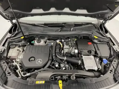 Photo 87 Mercedes GLA  250 e Hybrid EQ 8G-DCT