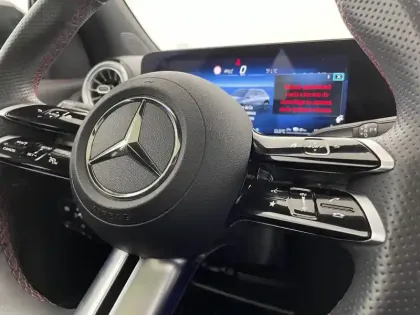 Photo 58 Mercedes GLA  250 e Hybrid EQ 8G-DCT