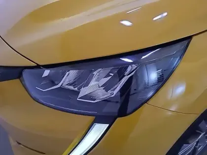 Photo 46 Peugeot 208  BlueHDi 100 S&S BVM6