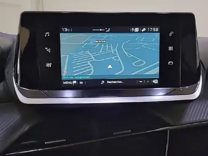 Photo 49 Peugeot 208  BlueHDi 100 S&S BVM6