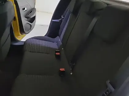 Photo 11 Peugeot 208  BlueHDi 100 S&S BVM6