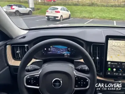 Photo 10 Volvo Xc60  T6 AWD Hybride rechargeable 253 ch+145 ch Geartronic 8