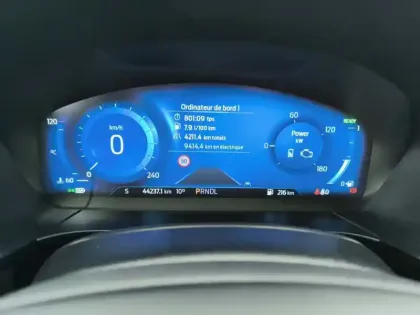 Photo 15 Ford Kuga  2.5 Duratec 190 ch FlexiFuel FHEV E85 Powershift