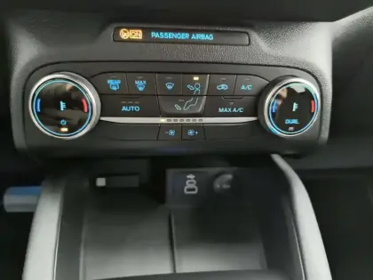 Photo 19 Ford Kuga  2.5 Duratec 190 ch FlexiFuel FHEV E85 Powershift