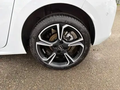 Photo 12 Opel Corsa  1.2 Turbo Hybrid 110 ch e-DCT6