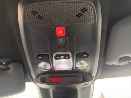 Photo 17 Opel Corsa  1.2 Turbo Hybrid 110 ch e-DCT6