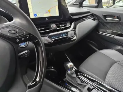 Photo 7 Toyota C-HR  Hybride 1.8L