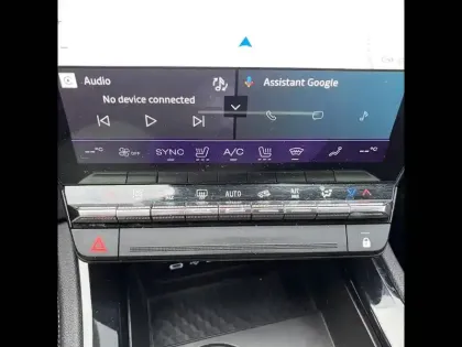 Photo 71 Renault Austral  E-Tech full hybrid 200 GSR2