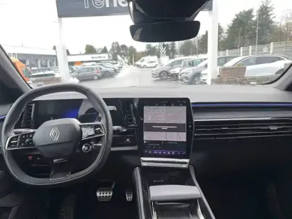 Photo 25 Renault Austral  E-Tech full hybrid 200 GSR2