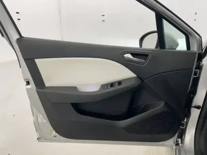 Photo 10 Renault Clio  Blue dCi 100 - 21N