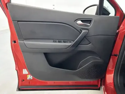 Photo 37 Renault Captur  E-Tech full hybrid 145 ch