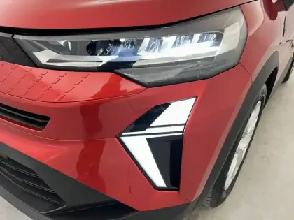 Photo 48 Renault Captur  E-Tech full hybrid 145 ch