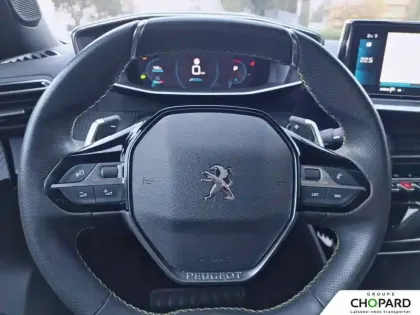 Photo 15 Peugeot 2008  PureTech 155 S&S EAT8