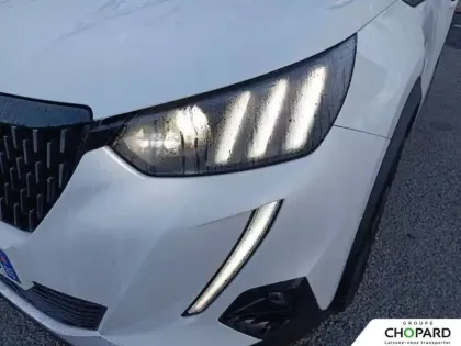 Photo 24 Peugeot 2008  PureTech 155 S&S EAT8