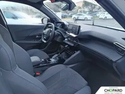 Photo 12 Peugeot 2008  PureTech 155 S&S EAT8