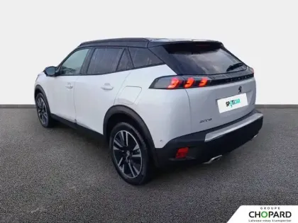 Photo 6 Peugeot 2008  PureTech 155 S&S EAT8