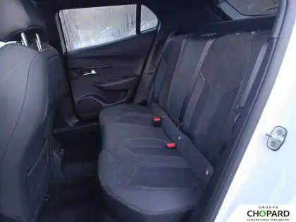 Photo 17 Peugeot 2008  PureTech 155 S&S EAT8