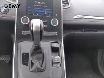 Photo 21 Renault Scenic  dCi 110 Energy EDC