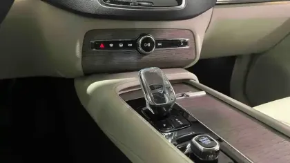 Photo 16 Volvo Xc90  B5 AWD 235 ch Geartronic 8 5pl