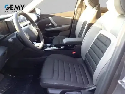 Photo 8 Citroën C4  Hybride 145 e-DCS6