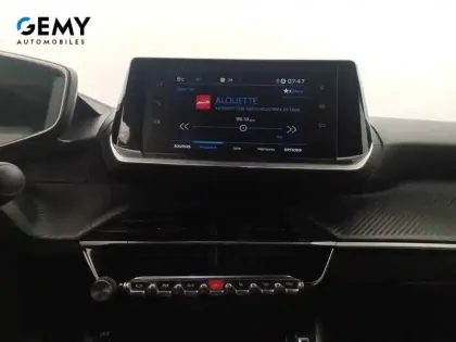 Photo 68 Peugeot 2008  PureTech 130 S&S EAT8