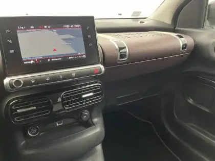 Photo 27 Citroën C4 Cactus  PureTech 110 S&S BVM6