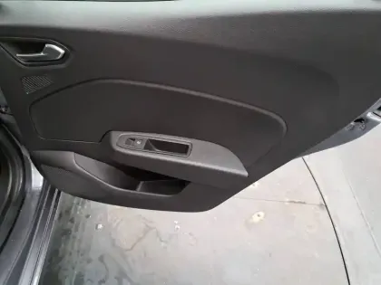 Photo 63 Renault Clio  TCe 90