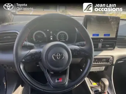 Photo 34 Toyota Yaris  Hybride 130h