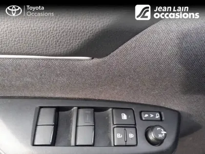 Photo 18 Toyota Yaris  Cross Hybride 116h AWD-i