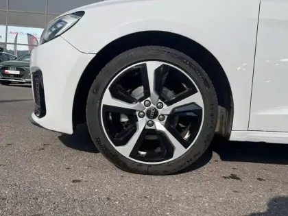 Photo 18 Audi A1  Sportback 30 TFSI 110 ch S tronic 7