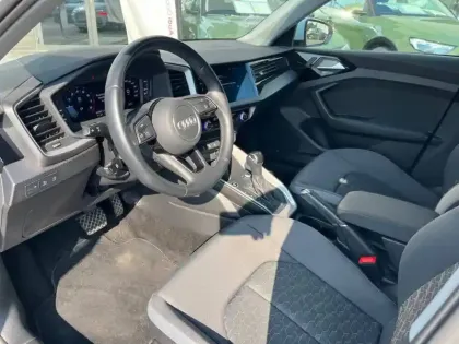 Photo 38 Audi A1  Sportback 30 TFSI 110 ch S tronic 7