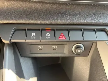 Photo 29 Audi A1  Sportback 30 TFSI 110 ch S tronic 7