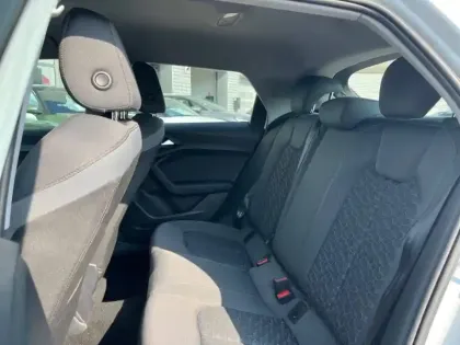 Photo 33 Audi A1  Sportback 30 TFSI 110 ch S tronic 7