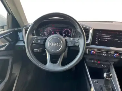 Photo 11 Audi A1  Sportback 30 TFSI 110 ch S tronic 7