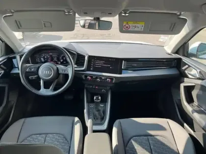 Photo 32 Audi A1  Sportback 30 TFSI 110 ch S tronic 7