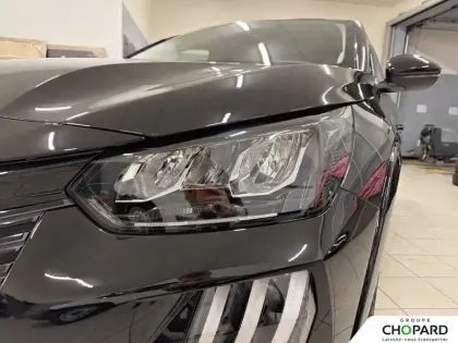 Photo 46 Peugeot 208  Hybrid 110 e-DCS6