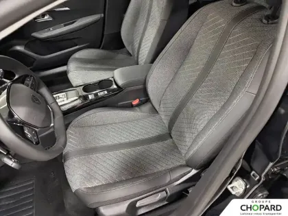 Photo 35 Peugeot 208  Hybrid 110 e-DCS6