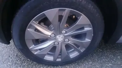 Photo 13 Peugeot 208  Electrique 50 kWh 136ch