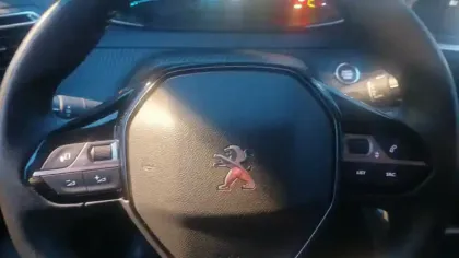 Photo 17 Peugeot 208  Electrique 50 kWh 136ch