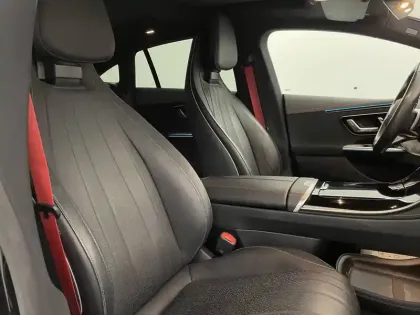 Photo 27 Mercedes EQE  350+