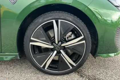 Photo 11 Peugeot 308  PHEV 180 e-EAT8