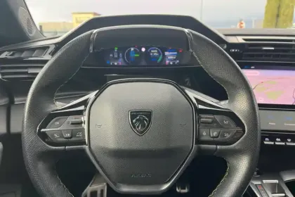 Photo 17 Peugeot 308  PHEV 180 e-EAT8